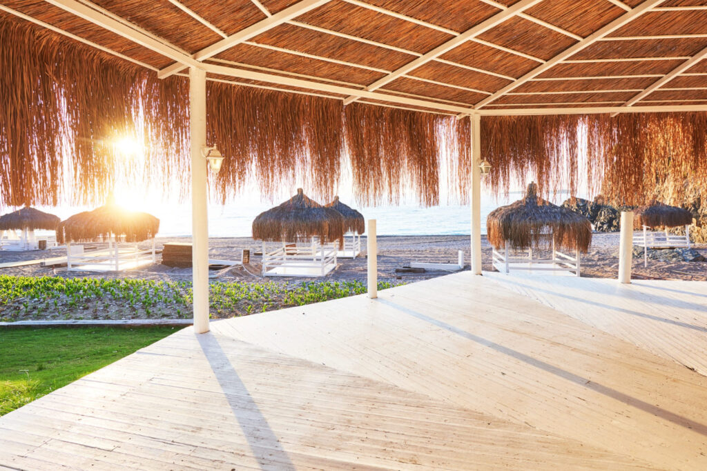 oak pergola UK